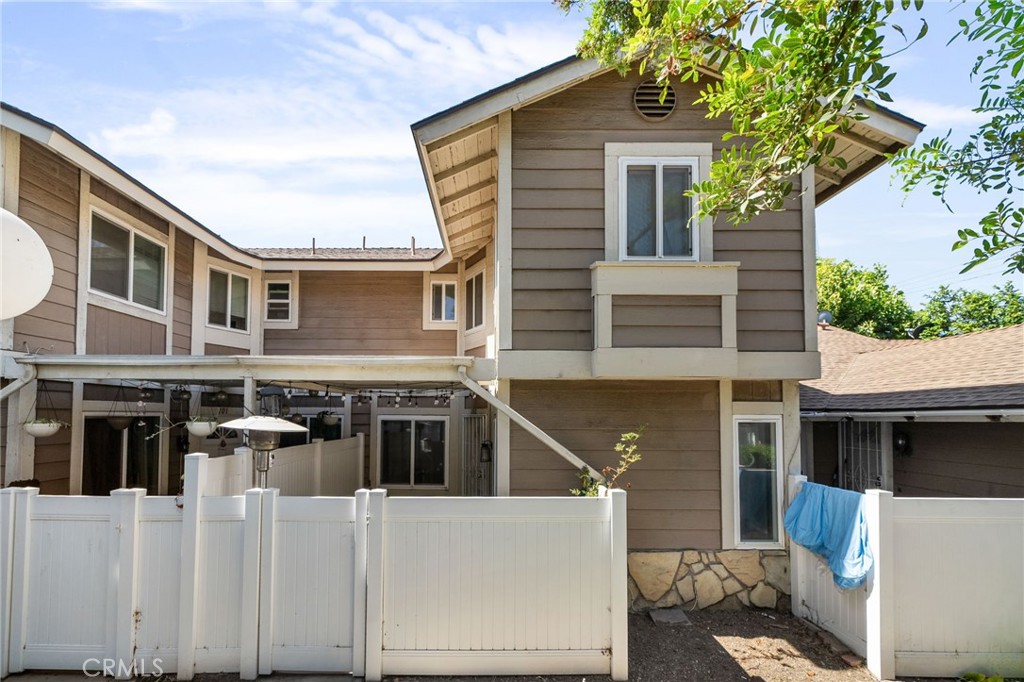1650 S Campus Avenue 100