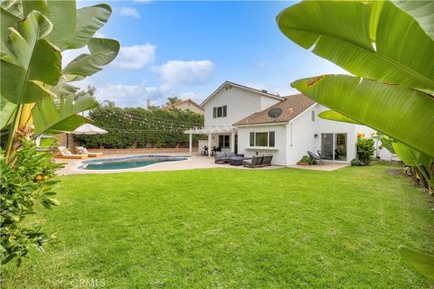 Photo of 28001 Festivo, Mission Viejo, CA 92692 (MLS # OC25249415) Photo of 28001 Festivo, Mission Viejo, CA 92692 (MLS # OC25249415)