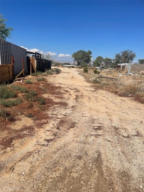 Photo of 185 camp fire Drive, California City, CA 93505 (MLS # HD25262028)