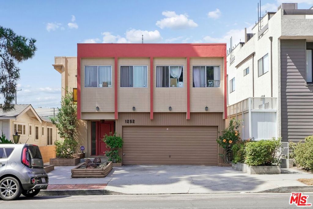 1252 23rd Street