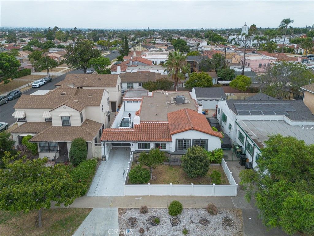 Photo of 7806 Crenshaw Boulevard, Los Angeles, CA 90043 (MLS # DW25185308)