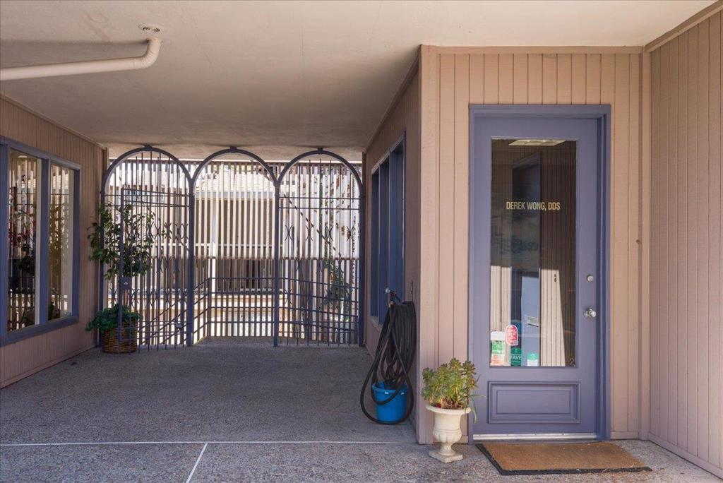 255 N San Mateo Drive Suite 2