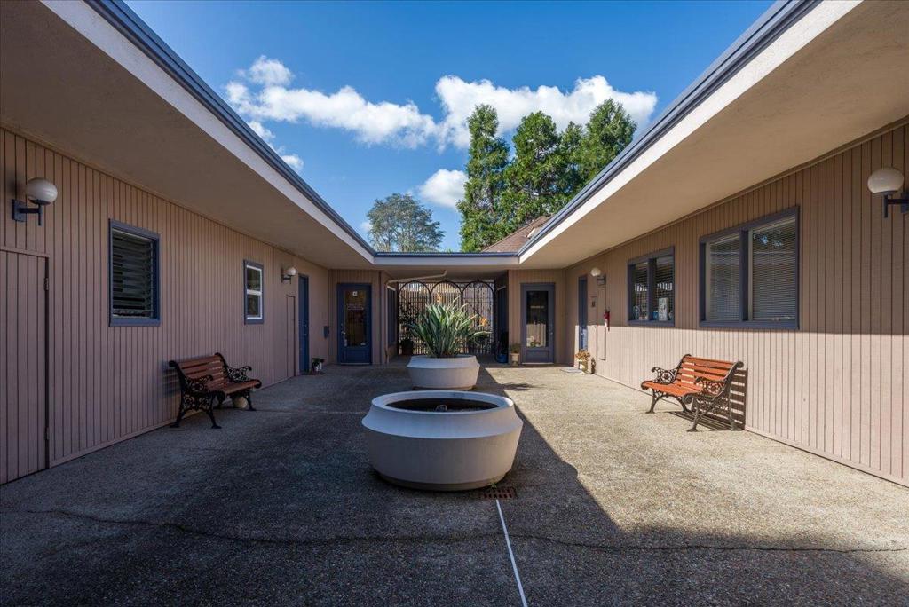 255 N San Mateo Drive Suite 2