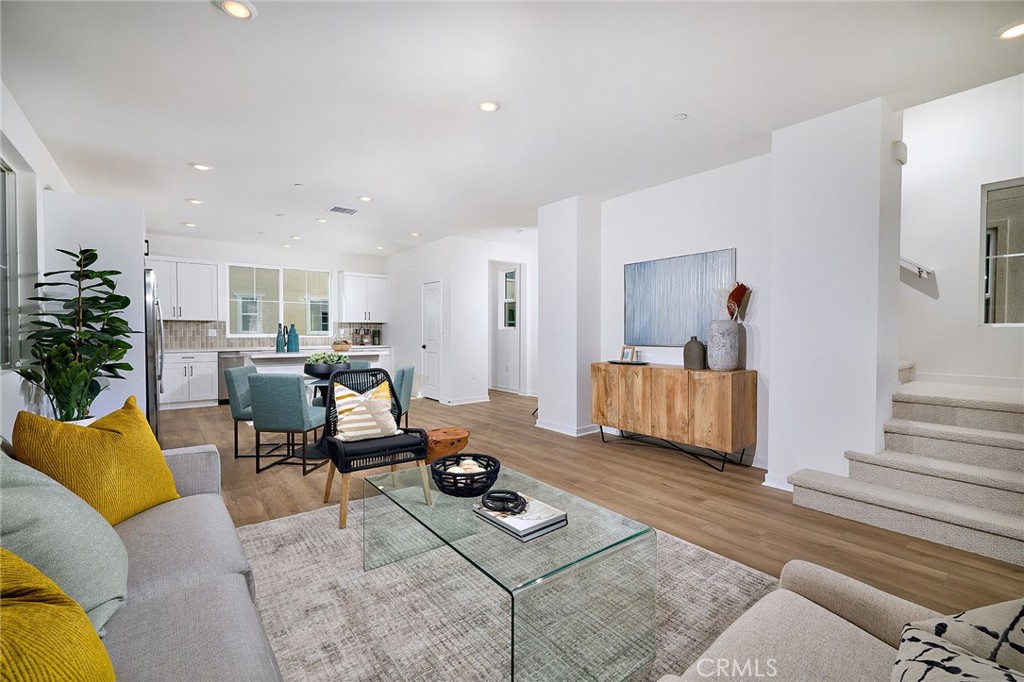 6052 Fairfax Drive