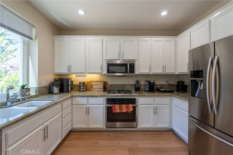 Tiny photo for 1485 Sappanwood AVE, Thousand Oaks, CA 91320 (MLS # GD26224013)