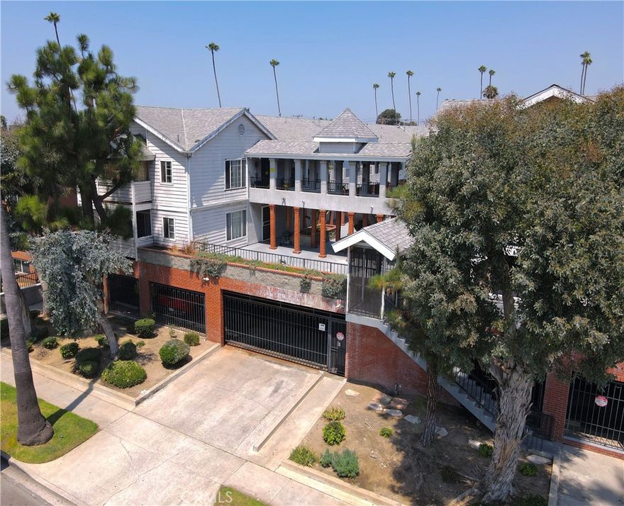 The apartment building is comprised of (4) 3 bedroom 2 bathroom units and (14) 2 bedroom 2 bathroom units. Centrally located to several popular South Bay venues including Sofi Stadium, the Kia Forum, Intuit Dome, Hollywood Park Casino and You Tube Theatre. Close to freeways lends quick access to downtown Los Angeles. Buyer to verify all property information and is advised to perform an independent professional inspection of the property. Seller to choose services.