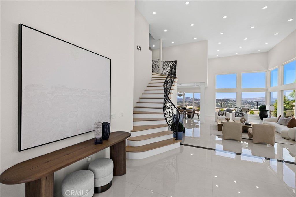 7 Sierra Vista