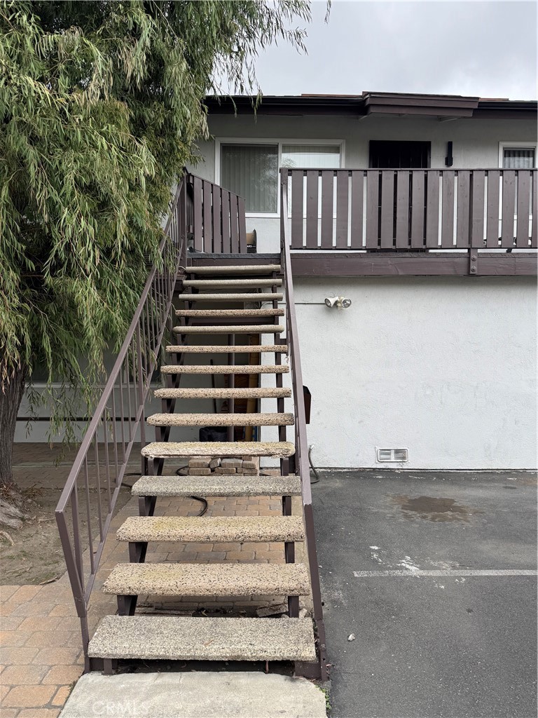 16632 Goldenwest Street 4