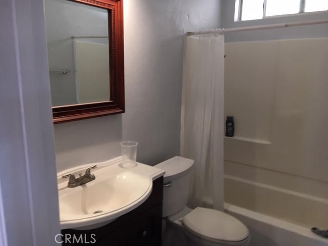 16632 Goldenwest Street 4