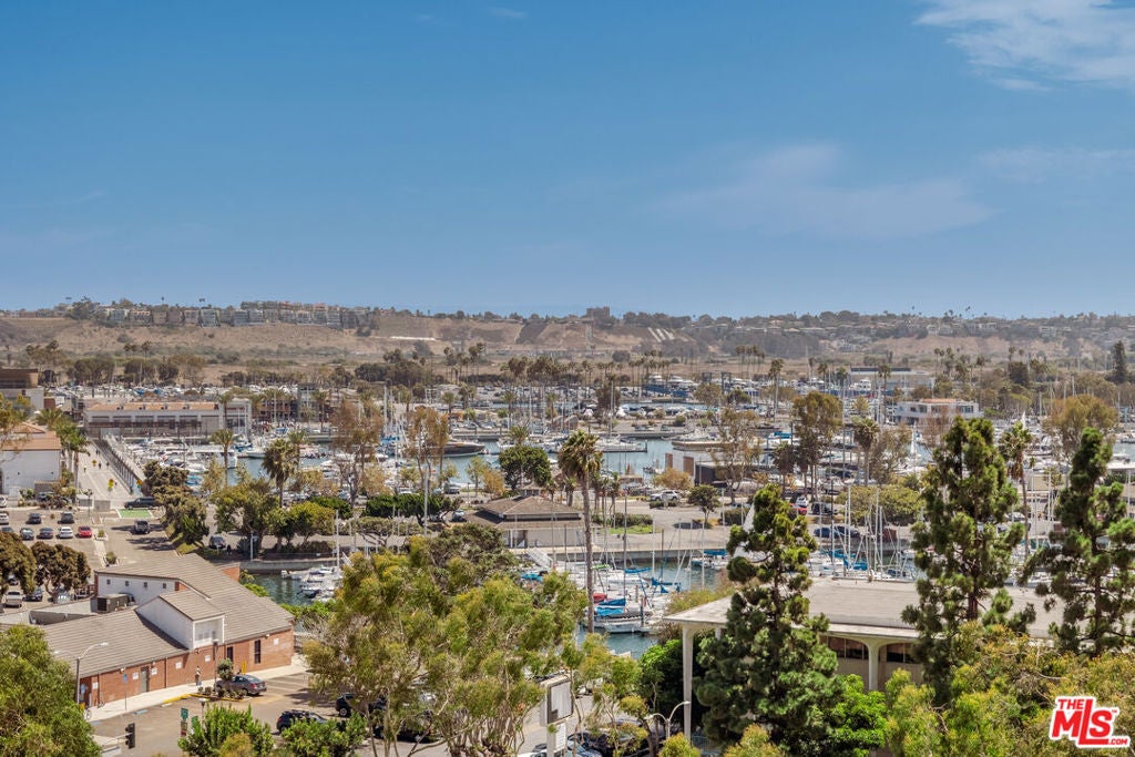 13600 Marina Pointe Drive