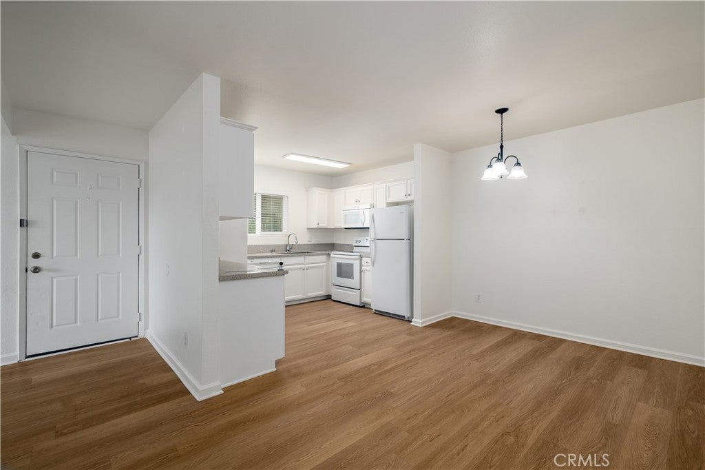 2536 White Oak Pl Pl 2, Escondido CA 92027