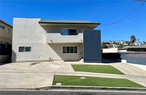 Photo of 24831 La Cresta Drive #E, Dana Point, CA 92629 (MLS # LG26145170)