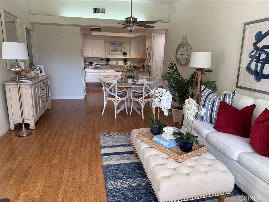 1330 Kenwood Rd M7-157F