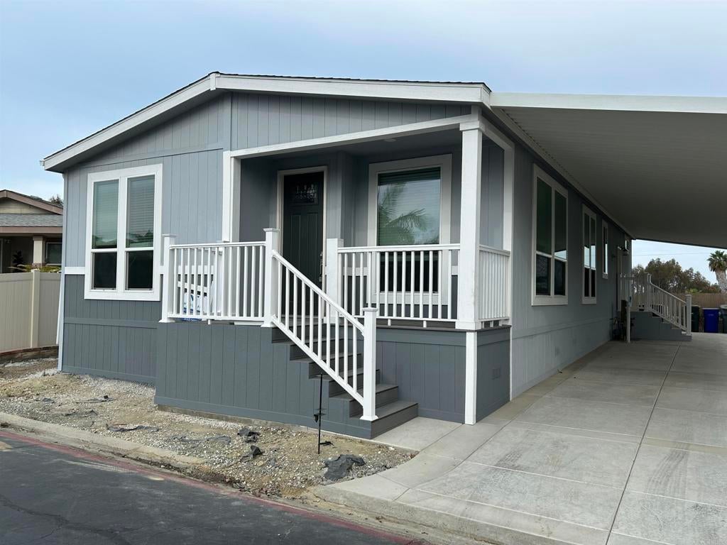155 Las Flores Dr 104