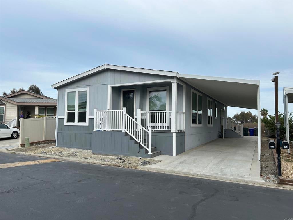 155 Las Flores Dr 104