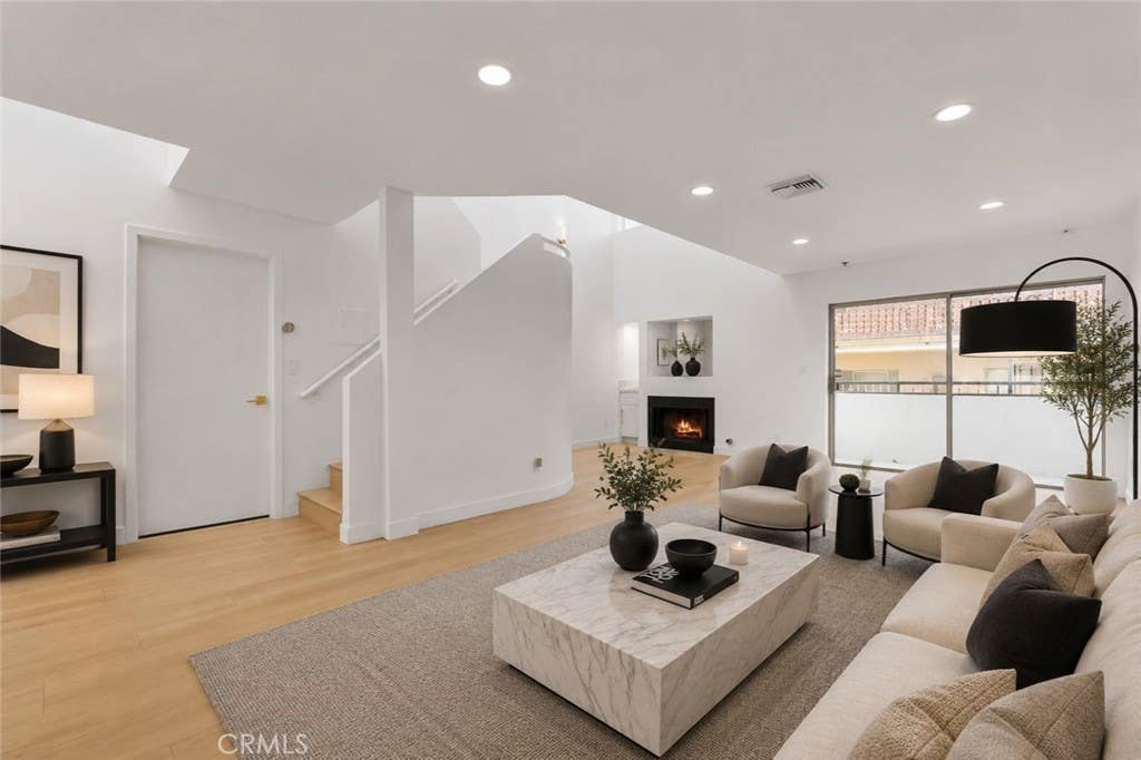 Photo of 6036 Hazelhurst #C PL, North Hollywood, CA 91606 (MLS # GD26166512)