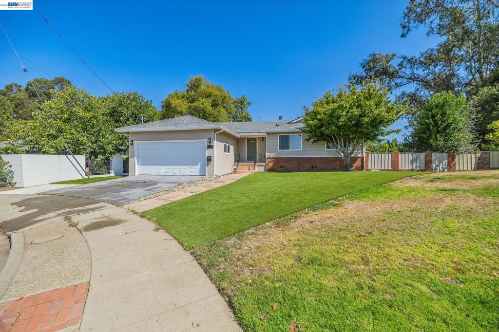 24818 Saint Luke Ct Ct, Hayward CA 94541