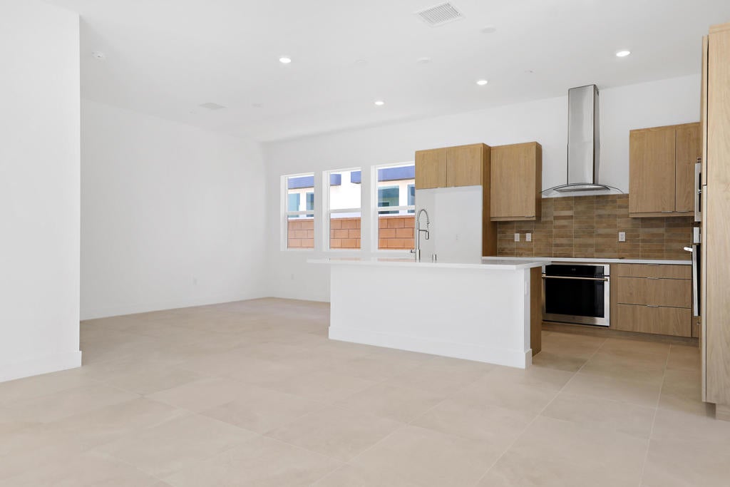 2677 Maverick Lane