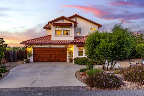 Tiny photo for 609 Shannon Hill Drive, Paso Robles, CA 93446 (MLS # NS26091967)