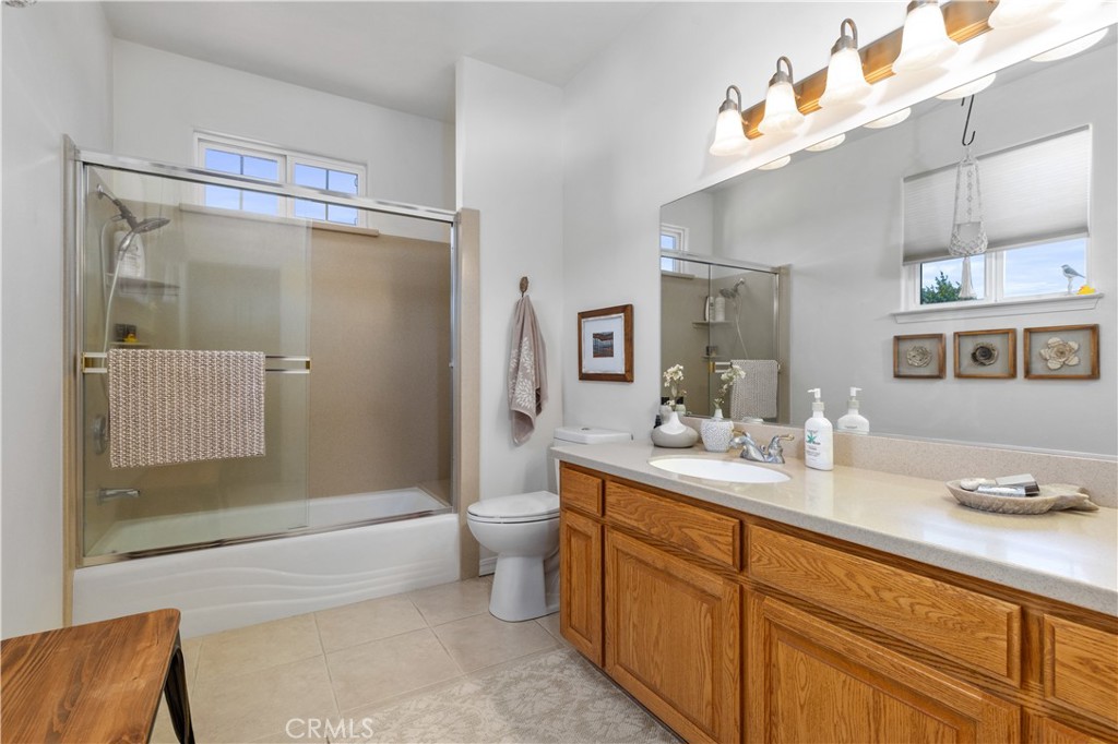 Paso Robles, California, 93446, United States, 3 Bedrooms Bedrooms, ,3 BathroomsBathrooms,Residential,Active,2042689