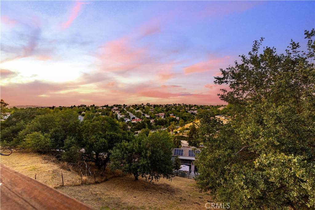 Paso Robles, California, 93446, United States, 3 Bedrooms Bedrooms, ,3 BathroomsBathrooms,Residential,Active,2042689