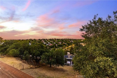 Tiny photo for 609 Shannon Hill Drive, Paso Robles, CA 93446 (MLS # NS26091967)