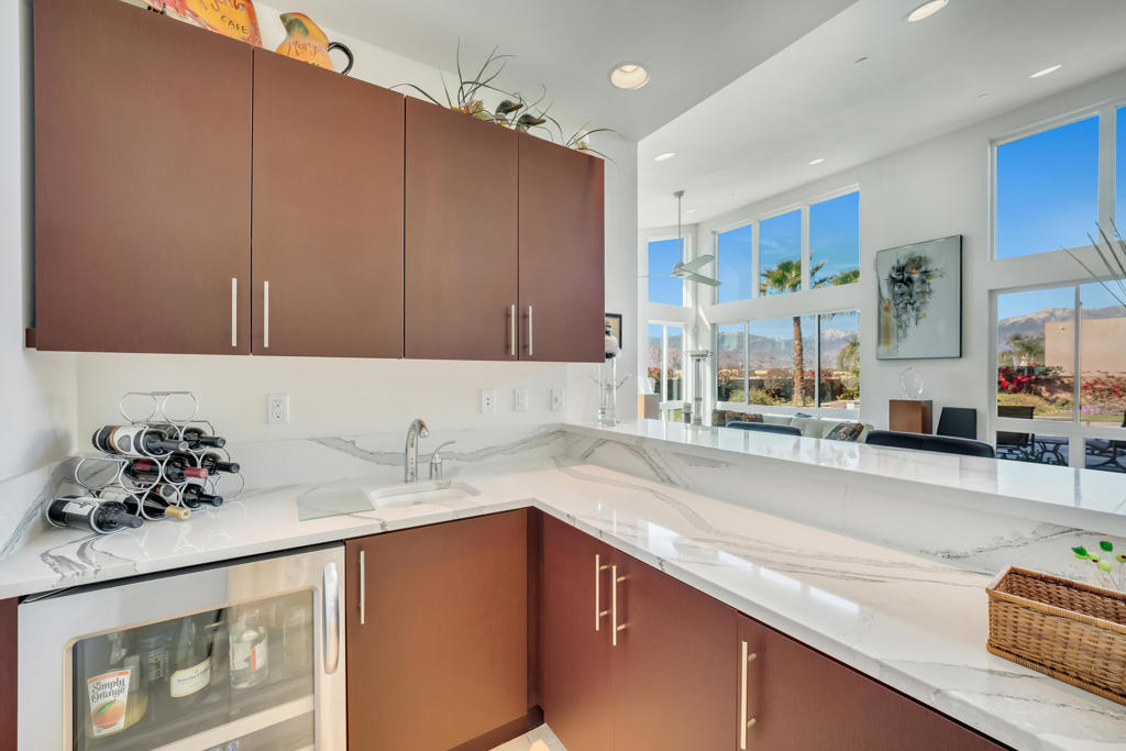 Estilo - Residential Lease
