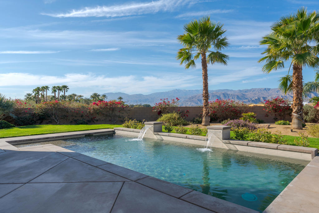 Estilo - Residential Lease