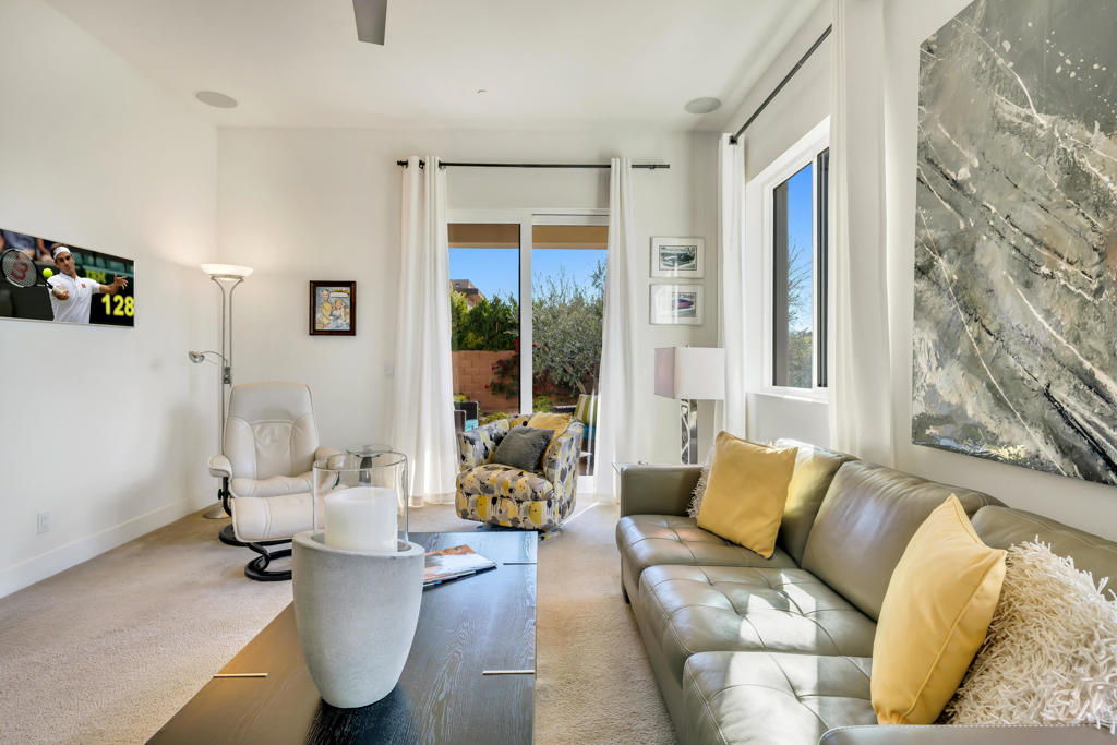 Estilo - Residential Lease