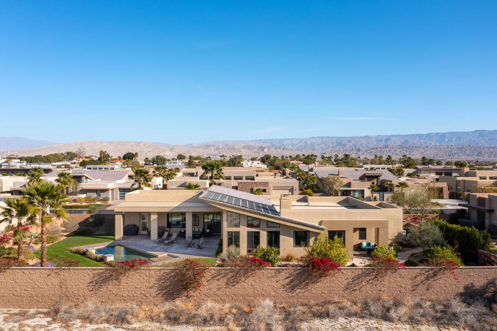 Estilo - Residential Lease