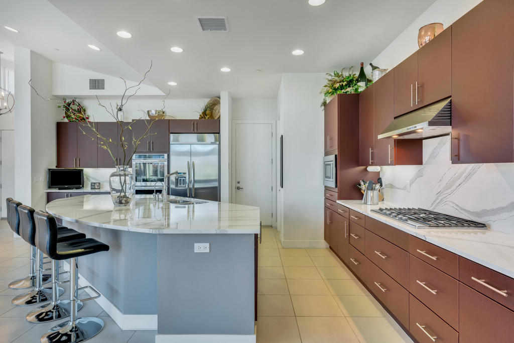 Estilo - Residential Lease