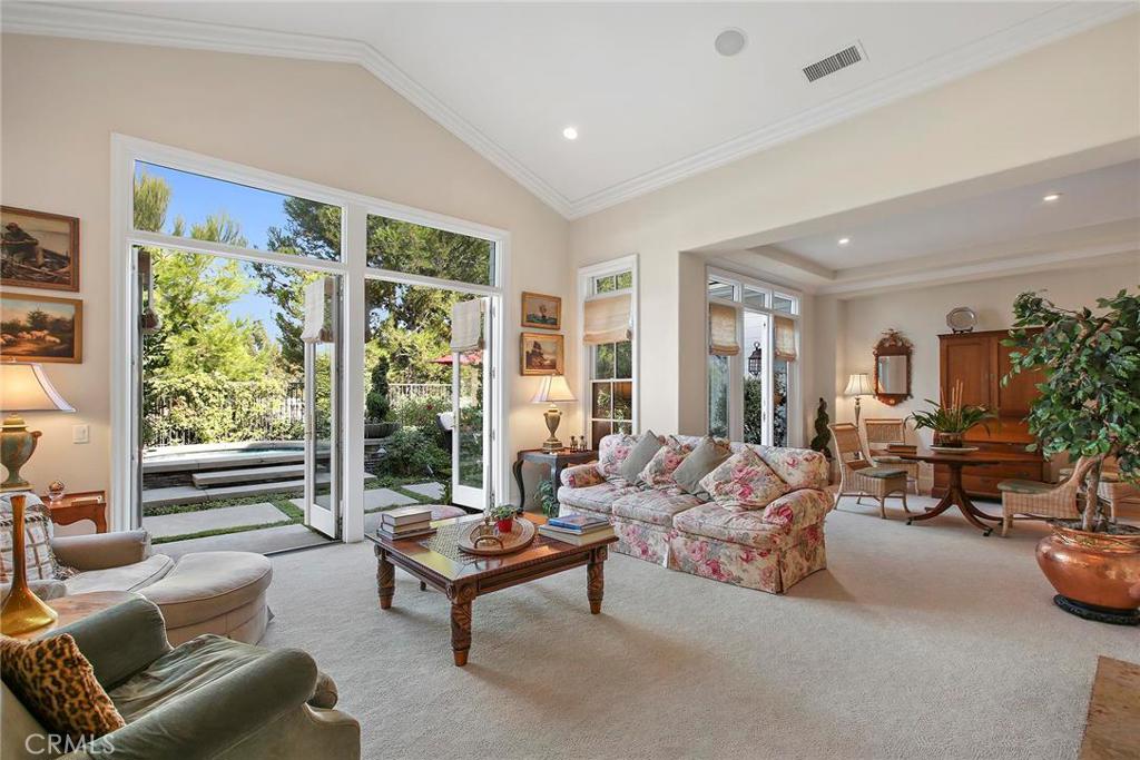 Summer House (OFSH) - Residential Lease