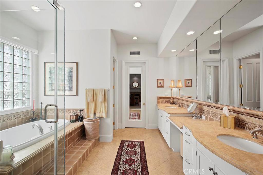 Summer House (OFSH) - Residential Lease
