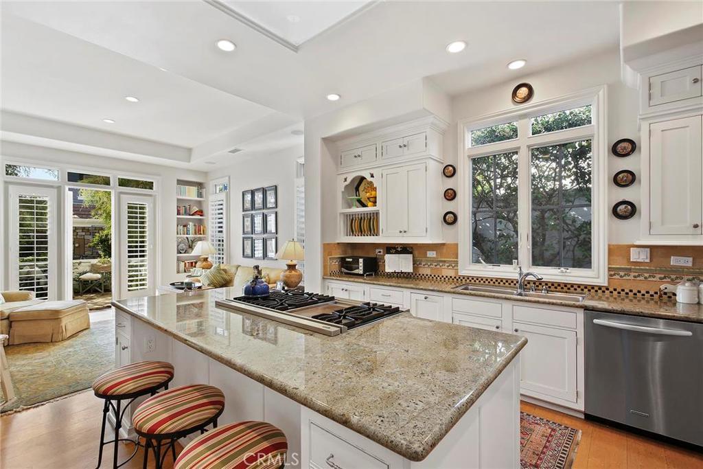 Summer House (OFSH) - Residential Lease