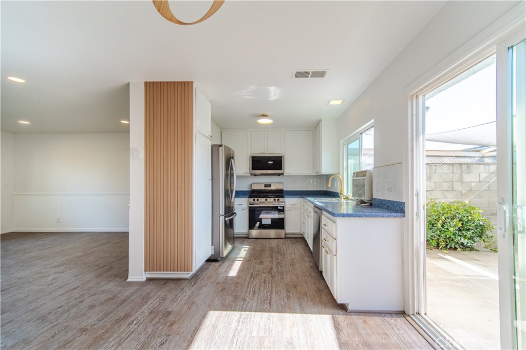 13325 Woodbrook Circle