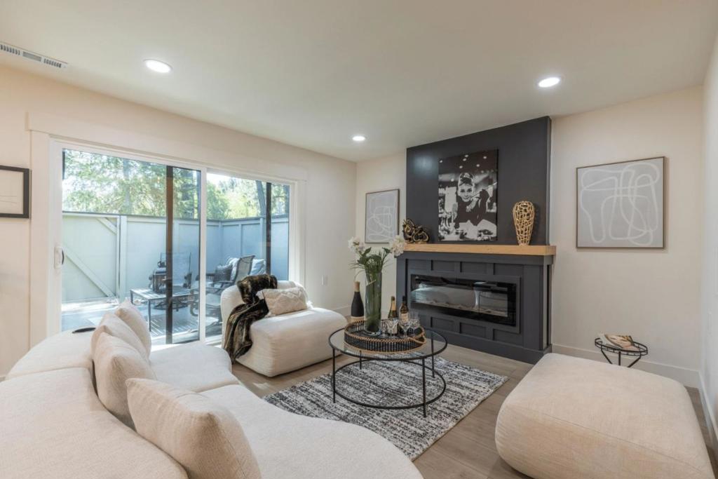 1201 Running springs Road 4