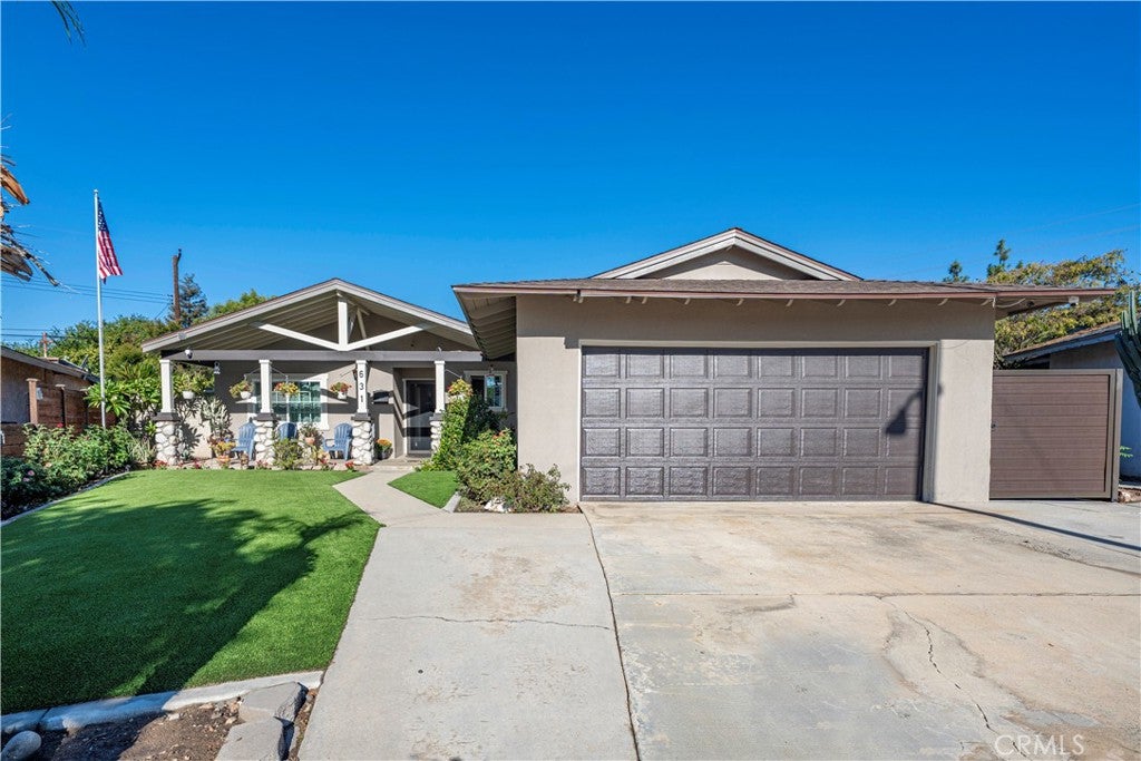 631 N Jansen Avenue