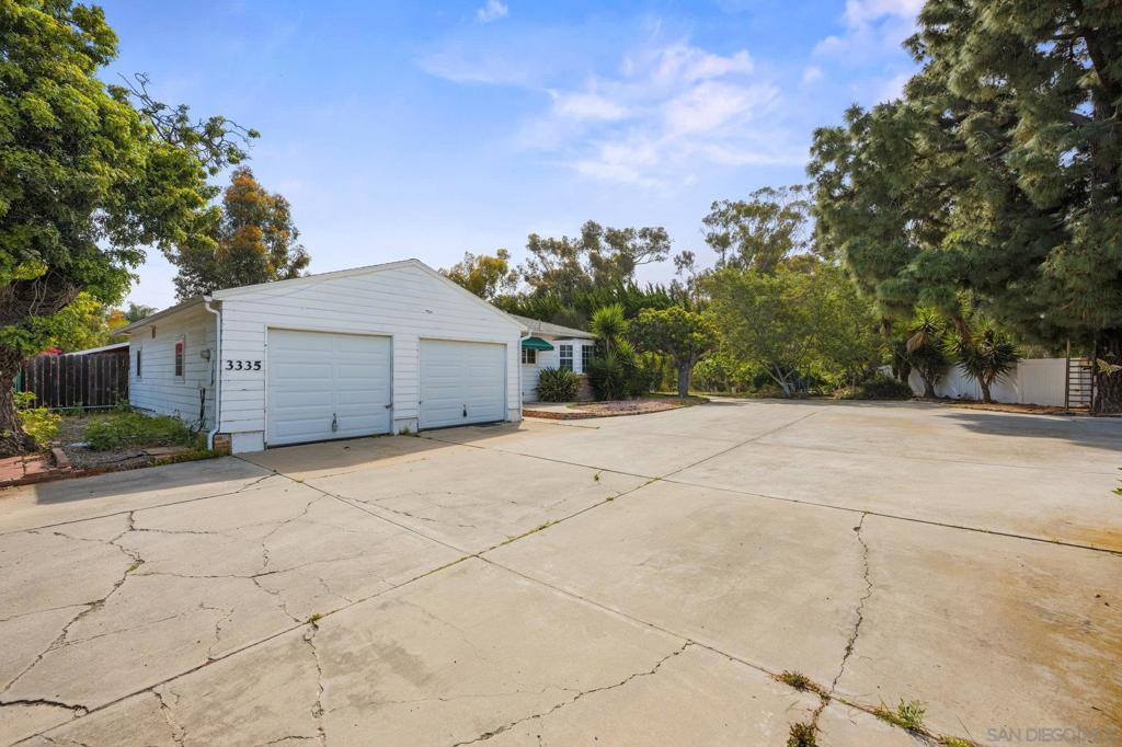 3335 Evergreen Rd
