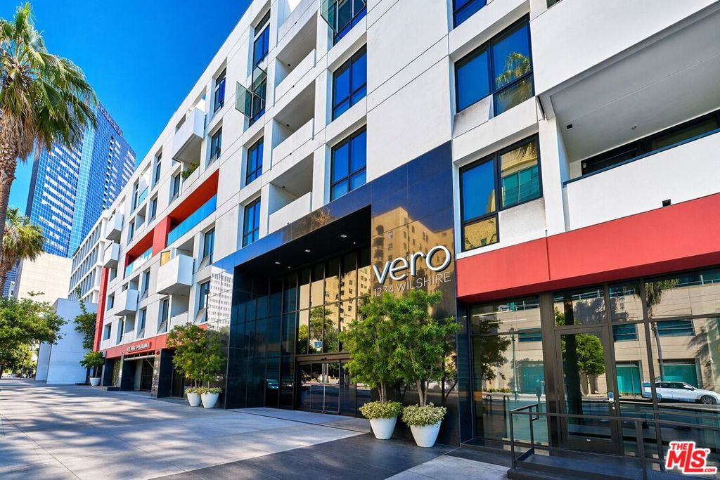 1234 Wilshire Boulevard 204