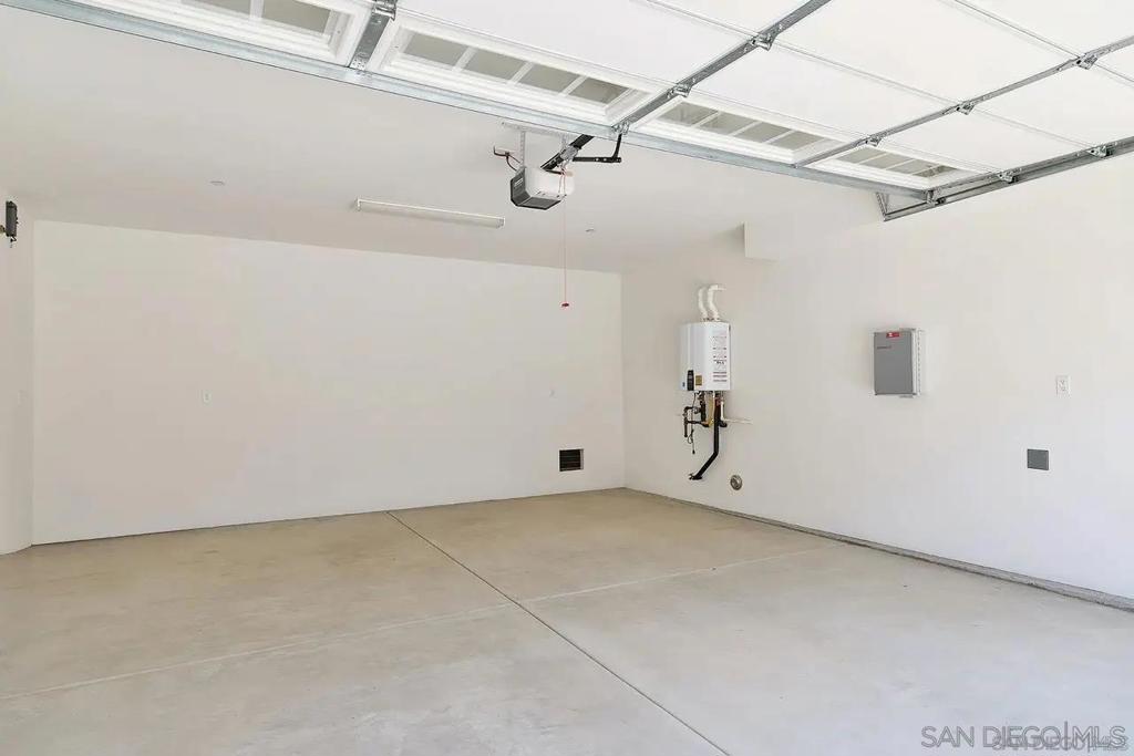 Leucadia - Residential Lease