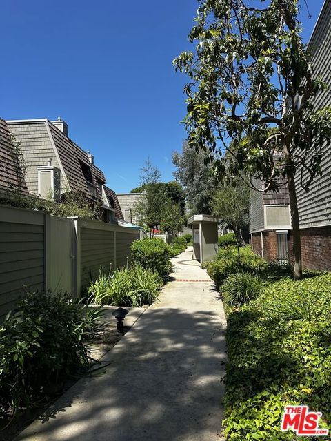 13121 Mindanao Way 6 Marina Del Rey CA 90292