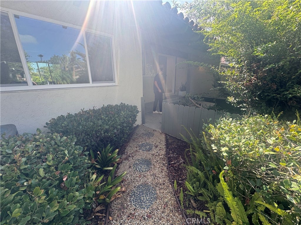 558 Vista Flora, Newport Beach CA 92660 - Photo 49