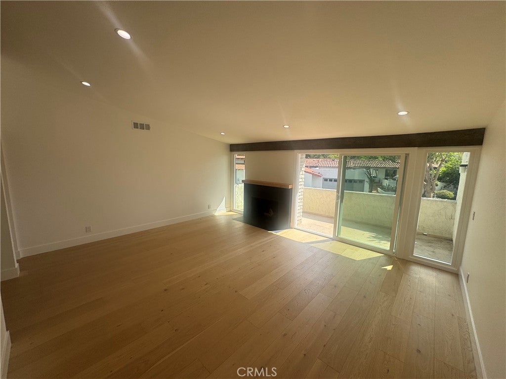 558 Vista Flora, Newport Beach CA 92660 - Photo 36