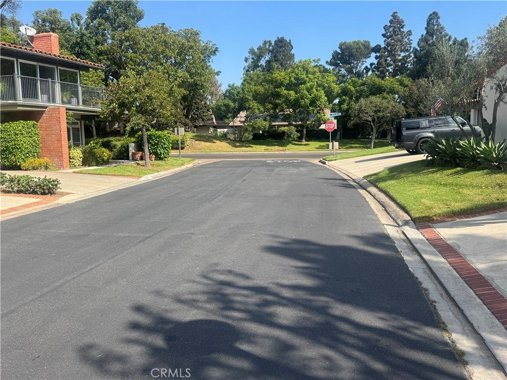 558 Vista Flora