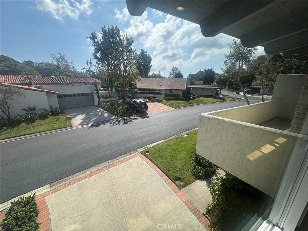 558 Vista Flora, Newport Beach CA 92660 - Photo 27