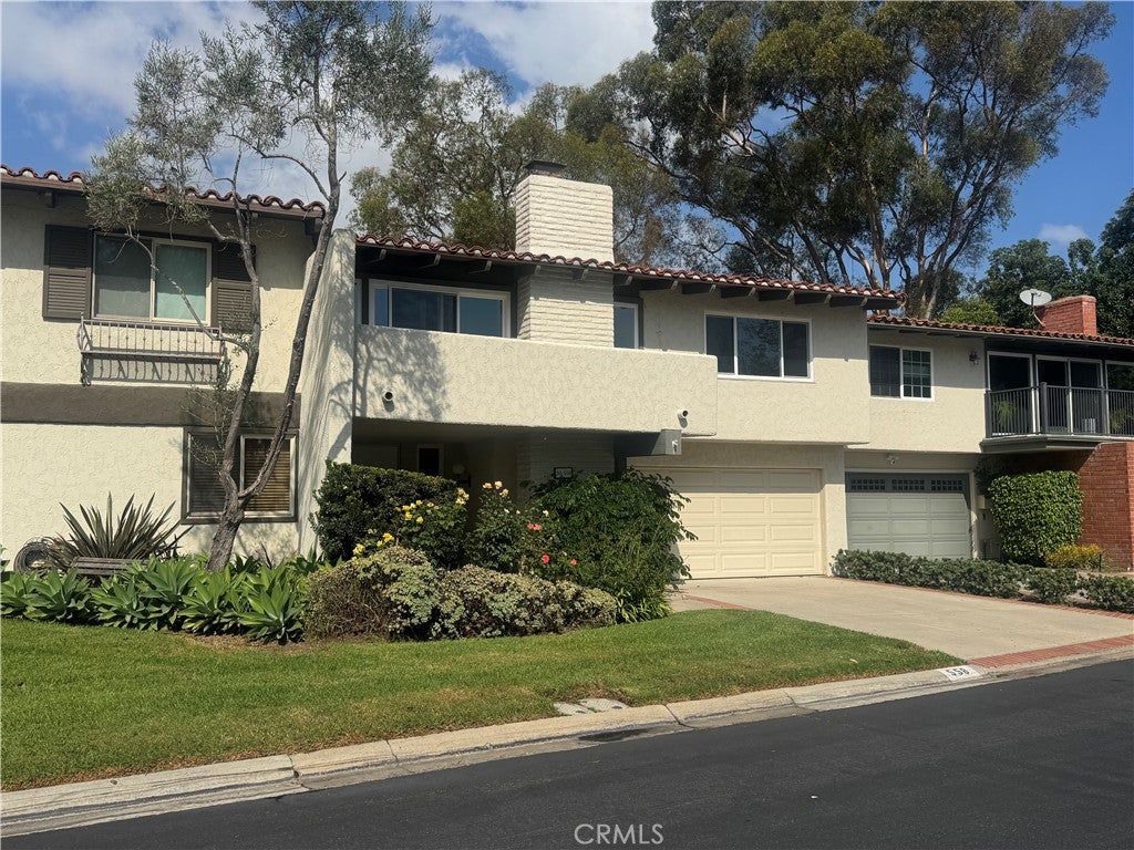 558 Vista Flora