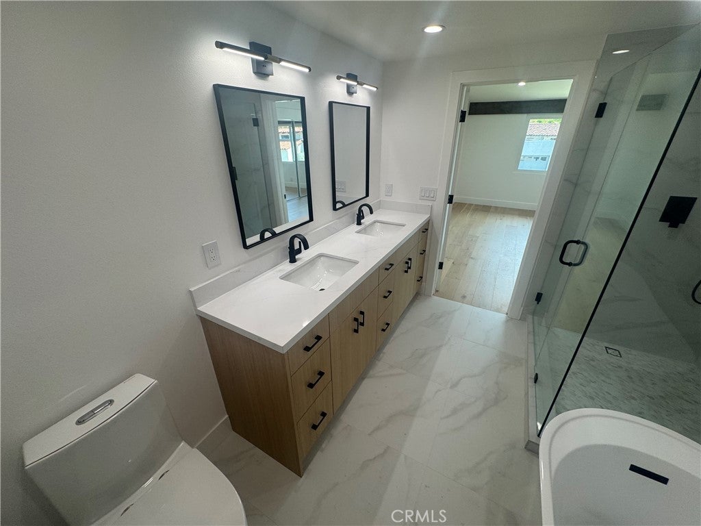 558 Vista Flora, Newport Beach CA 92660 - Photo 60
