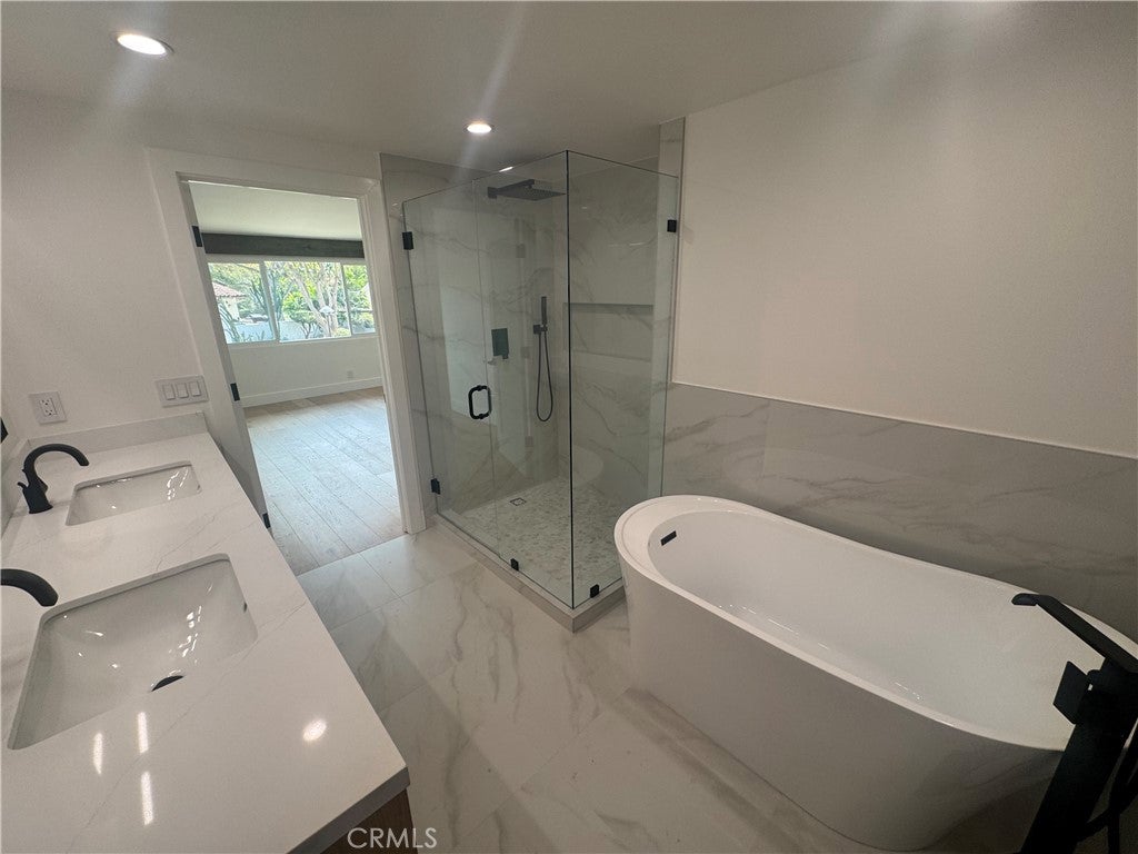 558 Vista Flora, Newport Beach CA 92660 - Photo 58