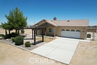 Beautiful Newer Home on 4.4 Acres with Mountain Views – OWNER WILL CARRY!
Welcome to this charming 3 bedroom, 2 bath home offering peace, privacy, and panoramic mountain views. Located on a quiet cul-de-sac in rural Phelan, this 1,258 sq ft residence sits on a spacious, fully fenced and cross-fenced 4.4-acre lot with a large automatic entry gate. Enjoy the freedom of country living while still being conveniently close to Palmdale Road for easy access to shopping, dining, and commuting routes.
The home features an open floor plan, attached 2-car garage, and plenty of outdoor space for trucks, toys, animals, crops or future expansion. Whether you're looking for a serene full-time residence or a home to possibly run your business from — this property offers tremendous flexibility. Best of all, the seller is open to owner financing with the right offer! Buyer to conduct their own due diligence with regard to land use, etc.
Don’t miss this opportunity to own your own slice of High Desert heaven!