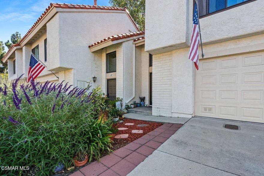 Easy to show. Please call Debbie Soden Listing Agent  to schedule showings. Seller controls the Supra Keybox.